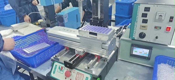 超聲波焊接機(jī)自動化應(yīng)用