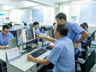 靈科超聲波行業(yè)第一家打造領(lǐng)尖技術(shù)，精密穩(wěn)定超聲波焊接機(jī)廠(chǎng)家