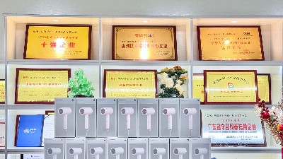“三·八”婦女節(jié) | 靈科超聲波致敬每一位閃閃發(fā)光的你